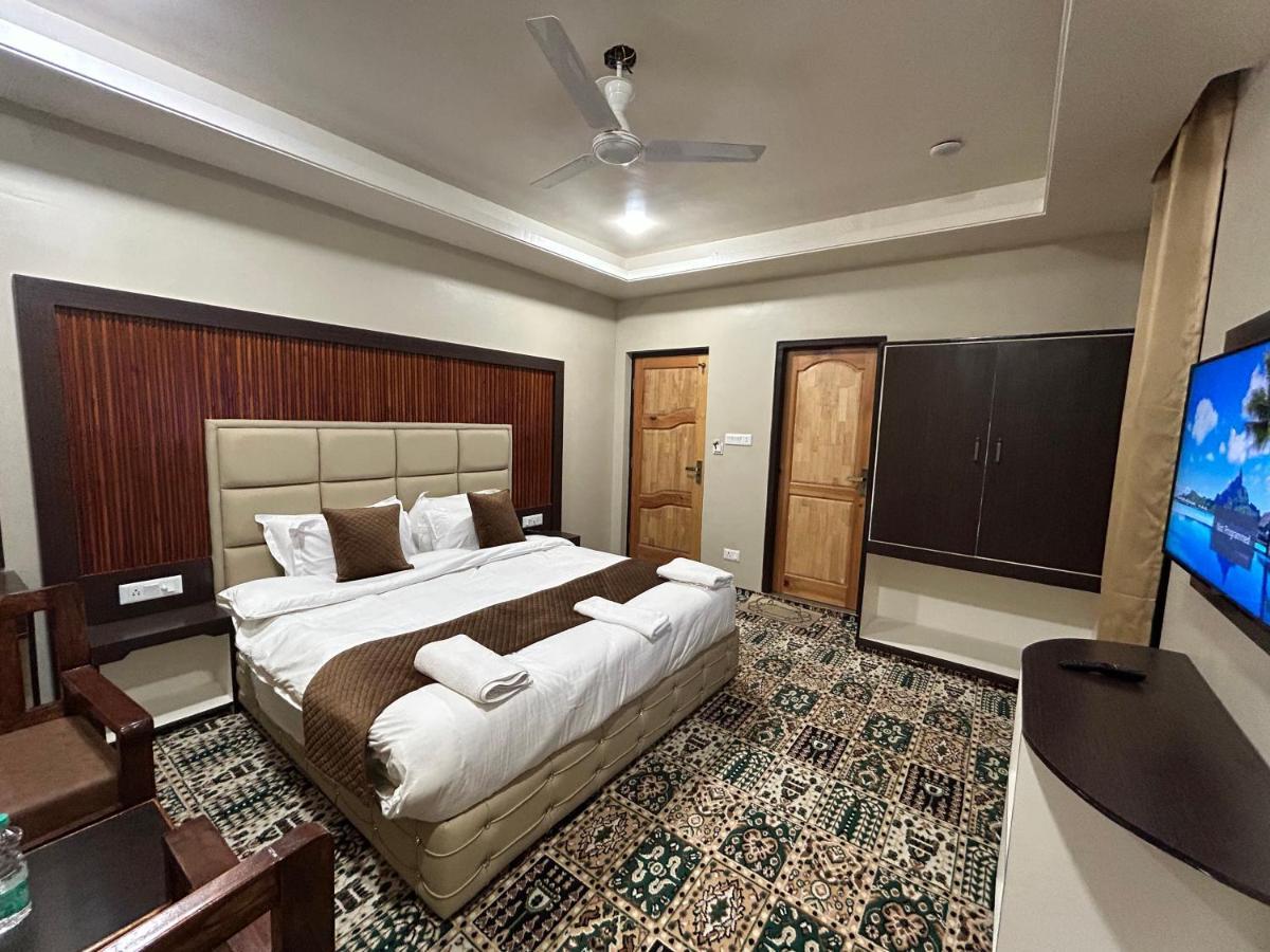 Fair Mount, Airport Road, Humhama Srinagar Hotel Room photo