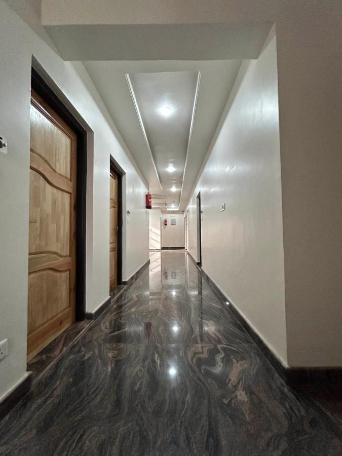 Fair Mount, Airport Road, Humhama Srinagar Hotel Exterior photo